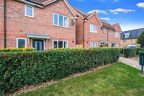 London Heathrow Living Holywell Serviced Houses