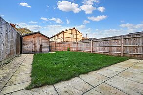 London Heathrow Living Holywell Serviced Houses