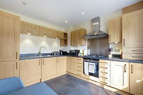 London Heathrow Living Holywell Serviced Houses