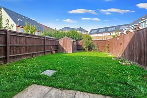 London Heathrow Living Holywell Serviced Houses