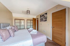 London Heathrow Living Holywell Serviced Houses