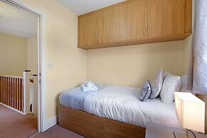 London Heathrow Living Holywell Serviced Houses