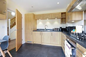 London Heathrow Living Holywell Serviced Houses