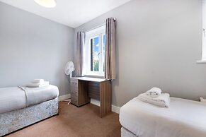 London Heathrow Living Holywell Serviced Houses