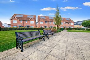 London Heathrow Living Holywell Serviced Houses