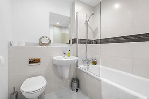 London Heathrow Living Holywell Serviced Houses