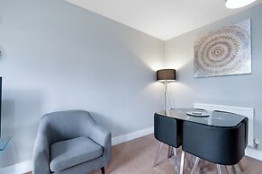 London Heathrow Living Holywell Serviced Houses