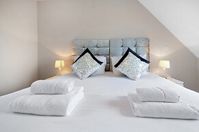 London Heathrow Living Holywell Serviced Houses