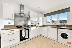 London Heathrow Living Holywell Serviced Houses