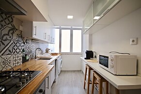 Akicity Amoreiras Amber