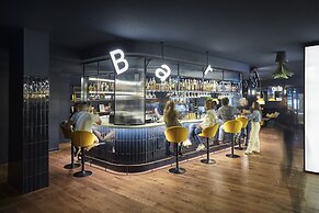 Chic & Basic Gravity