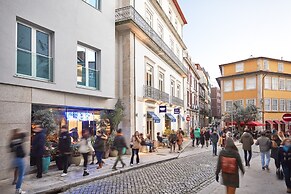 Chic & Basic Gravity