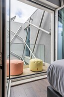 Chic & Basic Gravity