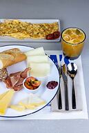 Chic & Basic Gravity