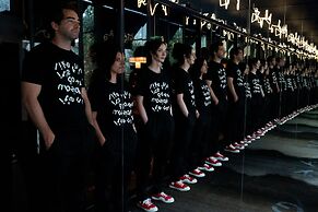 Chic & Basic Gravity