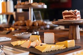 Chic & Basic Gravity