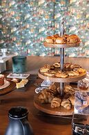 Chic & Basic Gravity