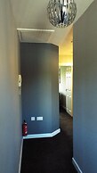 Pullman House Serviced Apartments