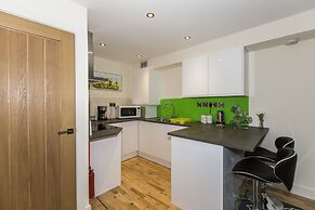 Pullman House Serviced Apartments