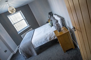 Pullman House Serviced Apartments