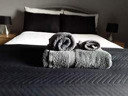 Pullman House Serviced Apartments