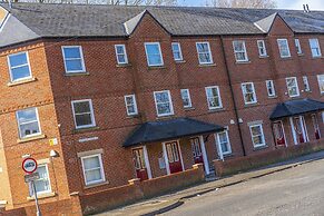 Pullman House Serviced Apartments