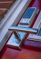 Pullman House Serviced Apartments