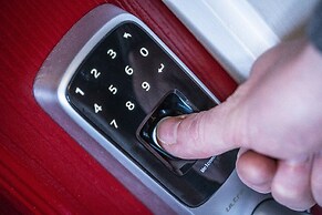 Pullman House Serviced Apartments