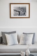 Amphitrite Suites Santorini