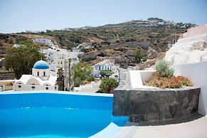 Amphitrite Suites Santorini