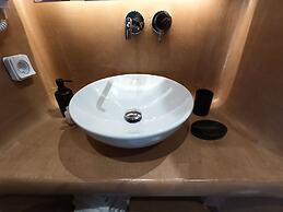 Amphitrite Suites Santorini