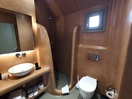 Amphitrite Suites Santorini
