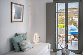 Amphitrite Suites Santorini