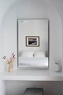 Amphitrite Suites Santorini