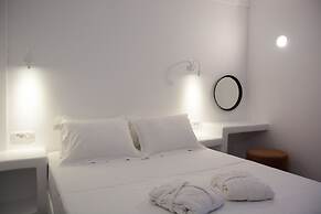 Amphitrite Suites Santorini