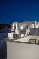 Amphitrite Suites Santorini