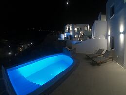 Amphitrite Suites Santorini