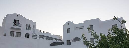 Amphitrite Suites Santorini