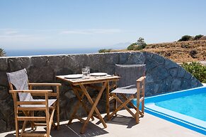 Amphitrite Suites Santorini