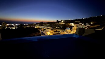 Amphitrite Suites Santorini