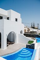Amphitrite Suites Santorini