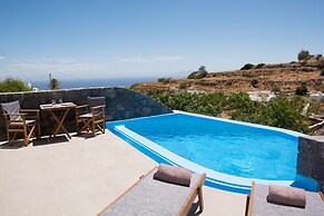 Amphitrite Suites Santorini