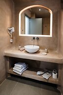Amphitrite Suites Santorini