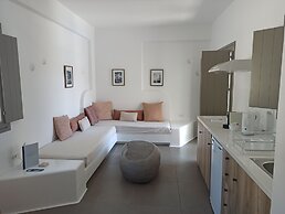 Amphitrite Suites Santorini