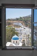 Amphitrite Suites Santorini