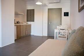 Amphitrite Suites Santorini