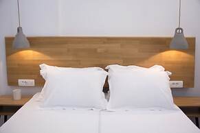 Amphitrite Suites Santorini