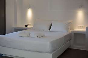 Amphitrite Suites Santorini