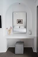 Amphitrite Suites Santorini