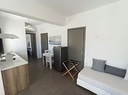 Amphitrite Suites Santorini